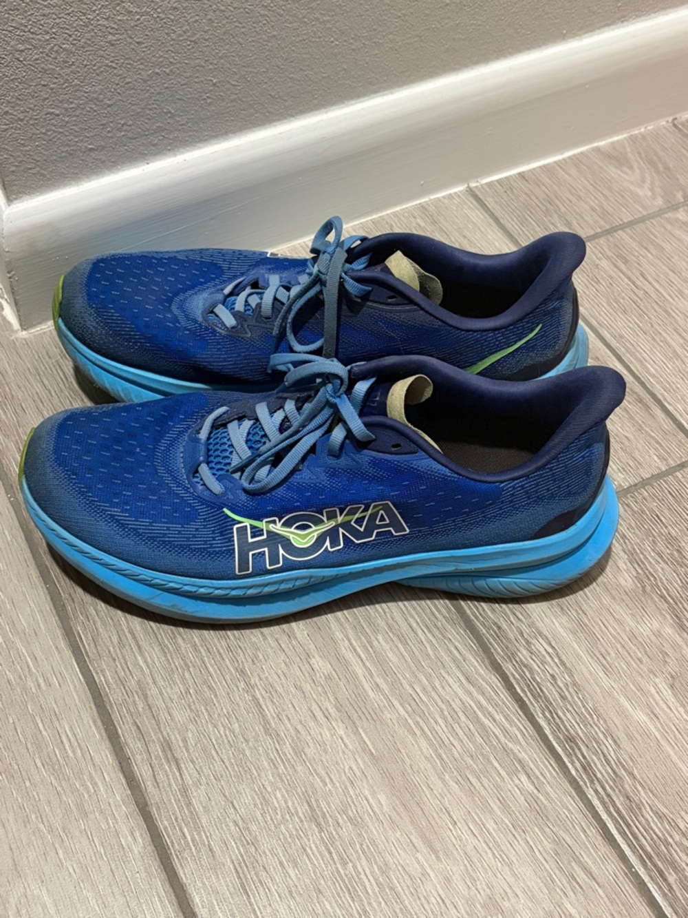 Hoka Mach 6 Men’s Running Sneakers - Picture 2 of 7